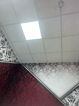 SweetieSinXXX 在線直播表演