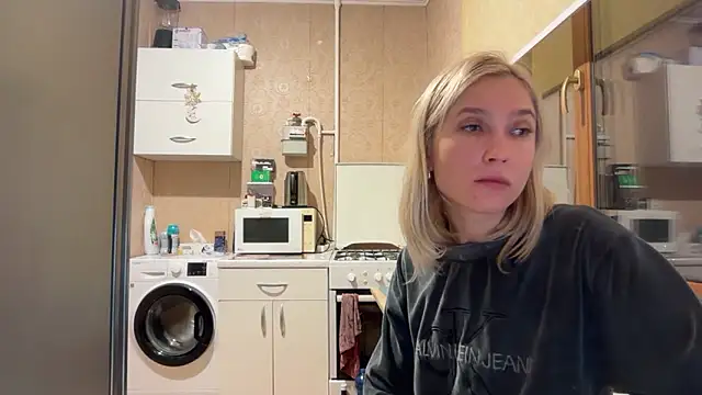 AngelJeni's Live XXX Chat