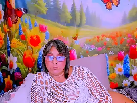 Chat +18 de indianroxy ao vivo