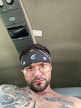 CaptHook931 webcam show