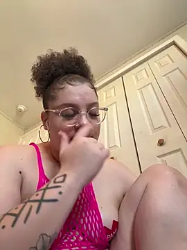 Show Webcam de QueenNuttCollector