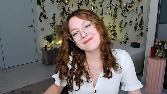 SereneFlame Chat XXX live