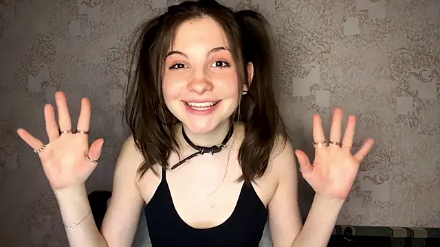 MariLuxe: онлайн-секс-чат