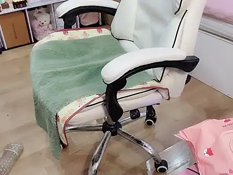 Chatroom XXX en direct de Yua-Rin20