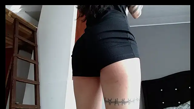 Emilia_1995 – Live XXX-chat