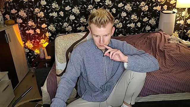 XXX chat uživo modela Vuitton