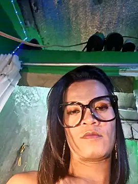 ToiletPlayBarbieDoll – Kamerová šou