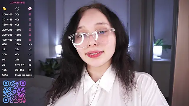 HannaHayles live XXX chat