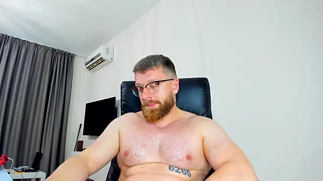 Chatroom XXX en direct de Findom_guy