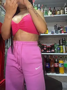 Sara_fun Adlı Modelin Canlı XXX Sohbeti