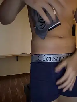 boyhigh1997: онлайн-секс-чат