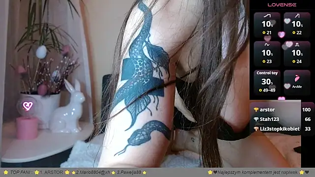 Pokazy przed kamerką – __Leyla__