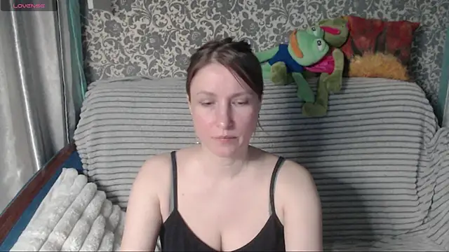 Онлайн чат XXX LesanaMagic