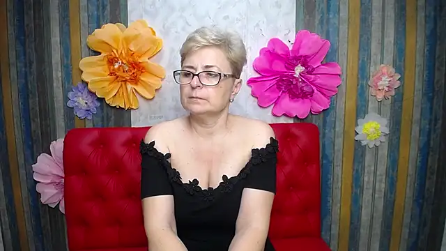 Živý XXX chat EmiliaGree