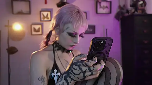 Онлайн чат XXX insania_9999_