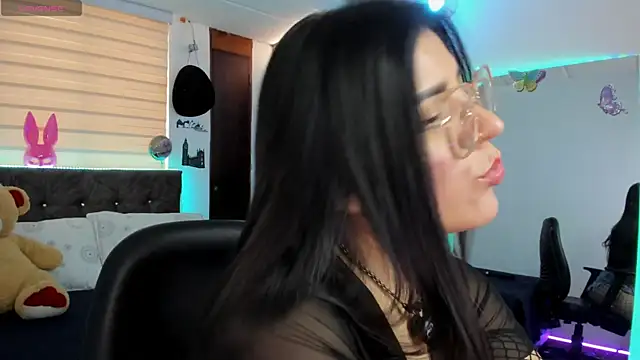 Luxxur69 – Naživo XXX chat