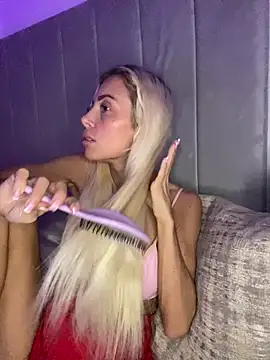 MaeBlonde: απευθείας συνομιλία ΧΧΧ