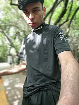 The_ConquerのライブXXXチャット