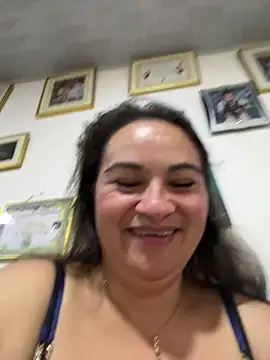 Онлайн чат XXX kyra_sol