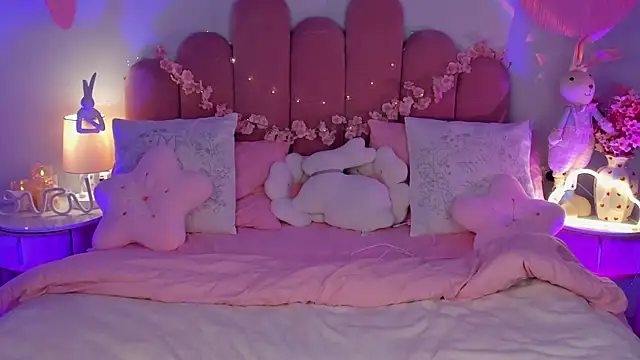 ElsaYoung élő XXX-chatje