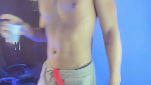 Онлайн чат XXX Milo_LatinBoy