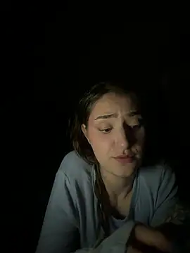 SweetCeline18のライブXXXチャット