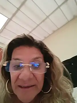 Kate_blakesexxx élő XXX-chatje