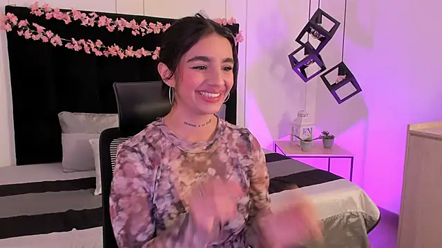 Abriil_cutee 现场XXX聊天