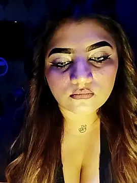 Sanaya_Gil Adlı Modelin Canlı XXX Sohbeti