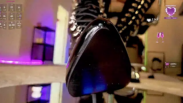 Chat XXX en directo de Lady_RedAlexa_RA