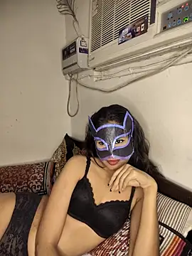 Hania_Zaidiのウェブカメラショー