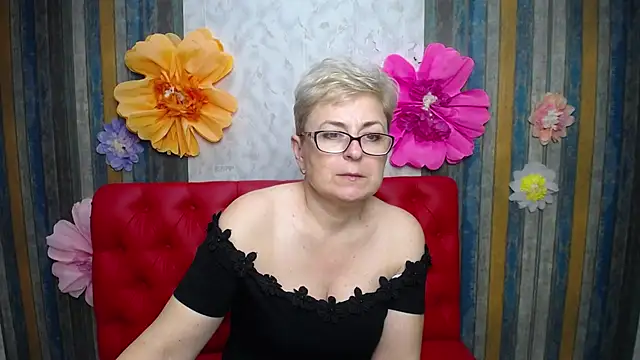 دردشة EmiliaGree الجنسية المباشرة