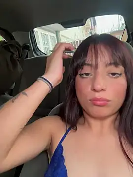 Mia_fiire Adlı Modelin Canlı XXX Sohbeti