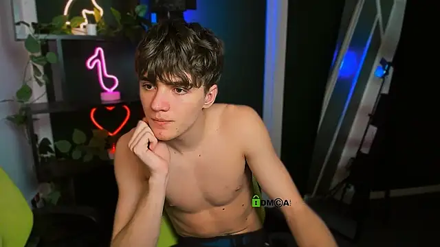 XXX chat uživo modela emil_lucky