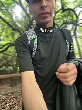 Pertunjukan Kamera Web The_Conquer