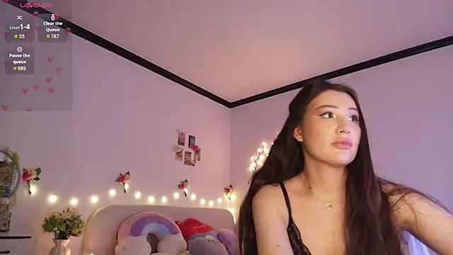 SoeTheReal – Live XXX-chat