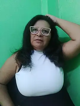 Amarantha25's Live XXX Chat