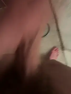 enormebitedu31 网络视讯表演