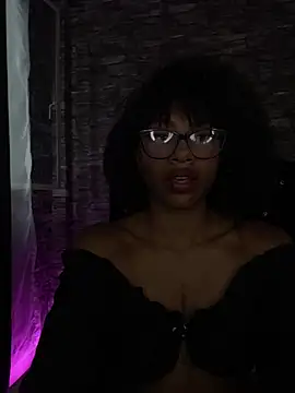 Morena_fire Live XXX-Chat