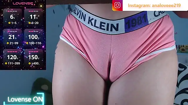 แชท XXX สดของ ana_studio