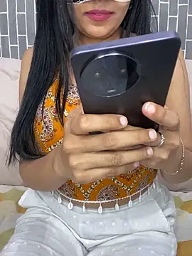 escape_with_me's Live XXX Chat