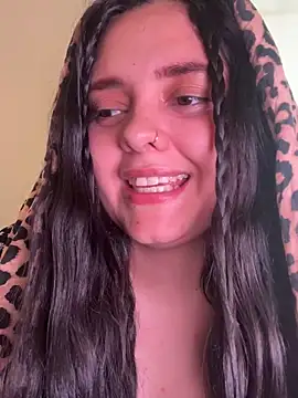 Chat +18 de candicewest_ ao vivo