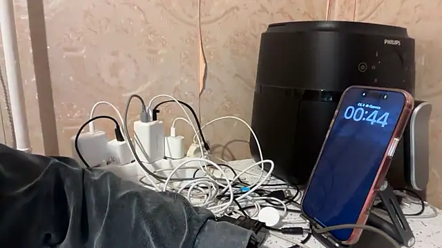 Chat +18 de AngelJeni ao vivo