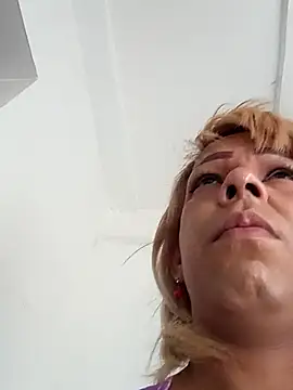 blondebitchlitle Adlı Modelin Web Kamerası Şovu