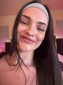 KarissaChantelle Show in webcam