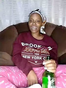 QUEENZAZA's Live XXX Chat