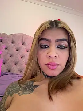 TRIOGOALS3 Live XXX-Chat