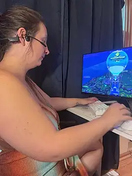 TheFishWife's Live XXX Chat