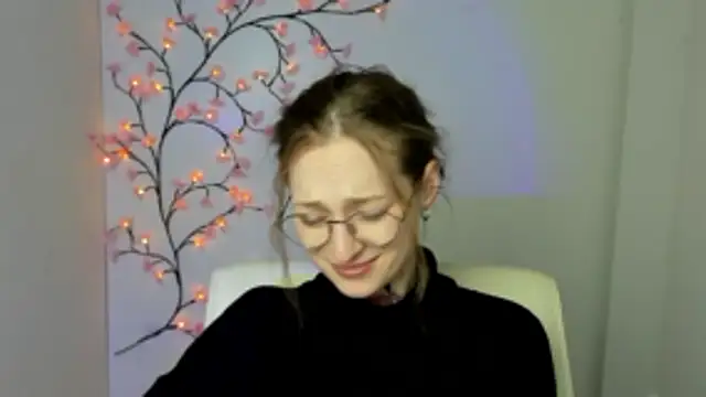 Esmi_Winter's Live XXX Chat