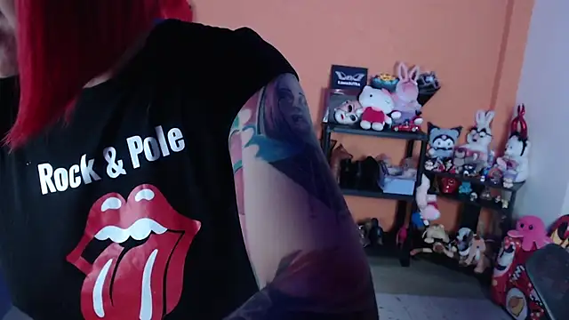 MissMiia2's Live XXX Chat